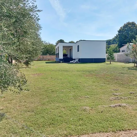 Modern Family House Lucia With Big Garden *